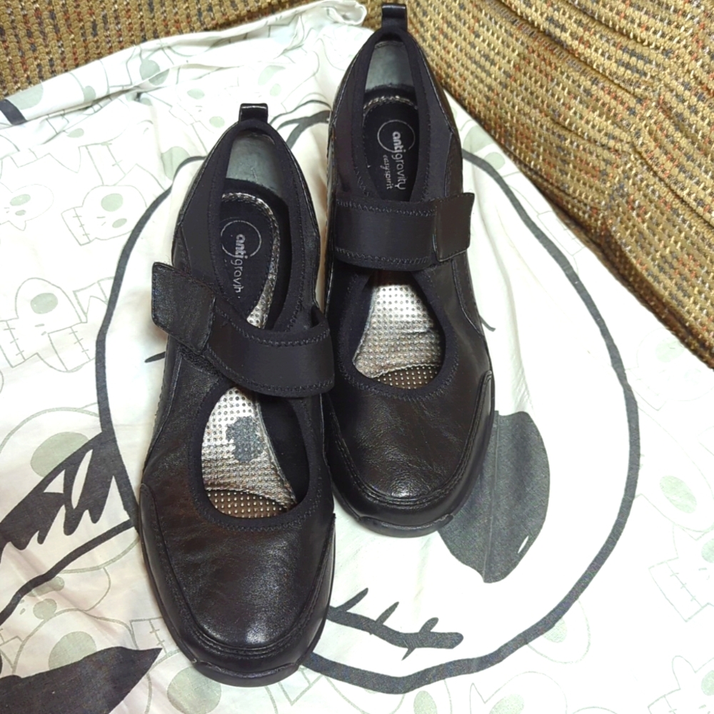 Easy Spirit Womens Mary Jane Heels Shoes Size 8 Wedge Anti Gravity Strap